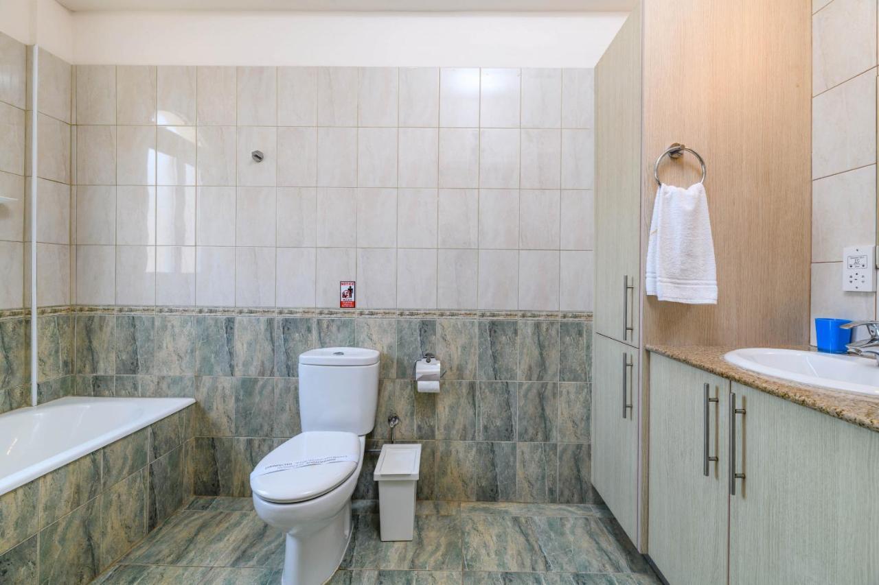 Blue Water Bay Villas باراليمني المظهر الخارجي الصورة