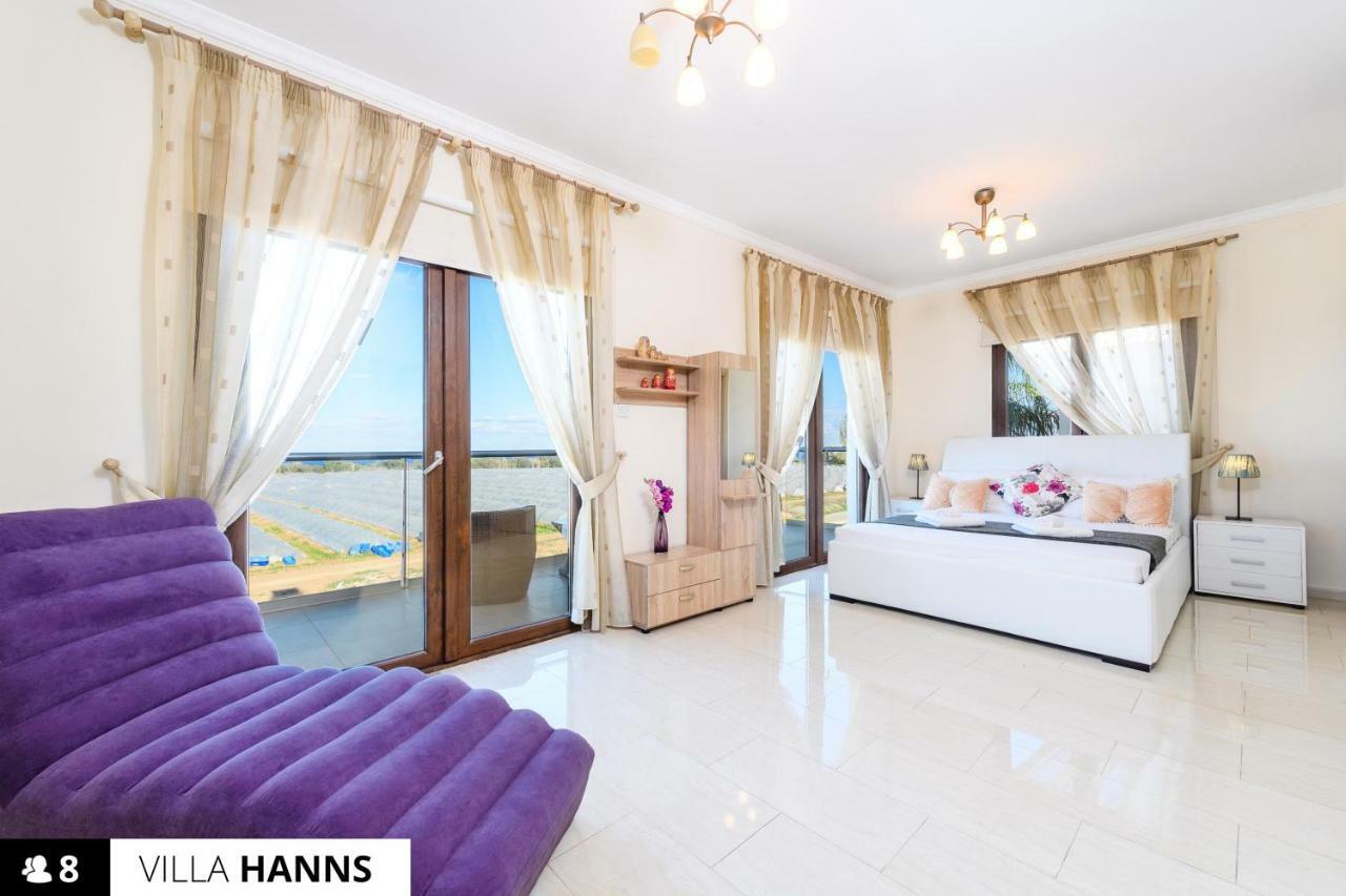 Blue Water Bay Villas باراليمني المظهر الخارجي الصورة