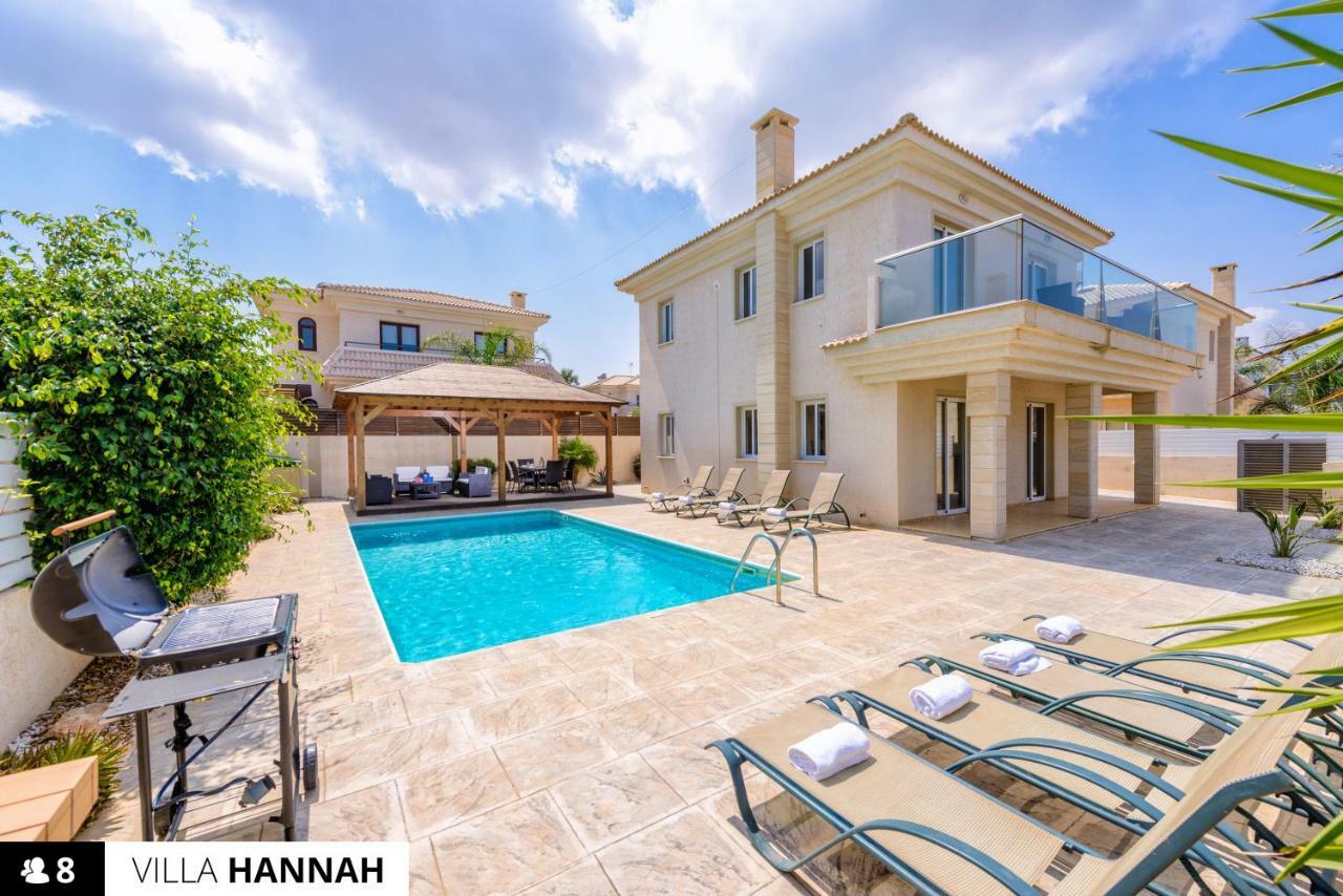 Blue Water Bay Villas باراليمني المظهر الخارجي الصورة